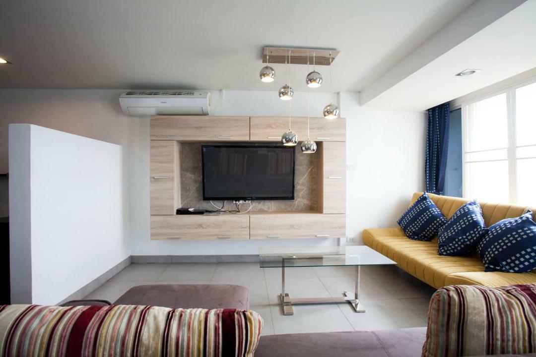 Galare Thong Tower Aparthotel Chiang Mai Exterior foto