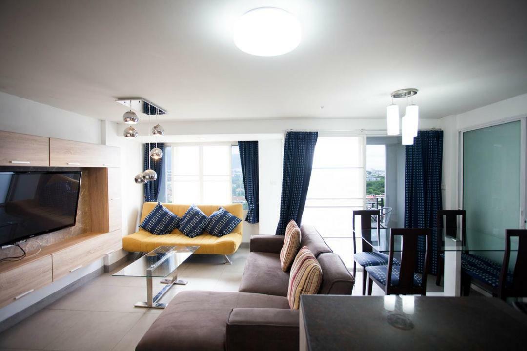 Galare Thong Tower Aparthotel Chiang Mai Exterior foto
